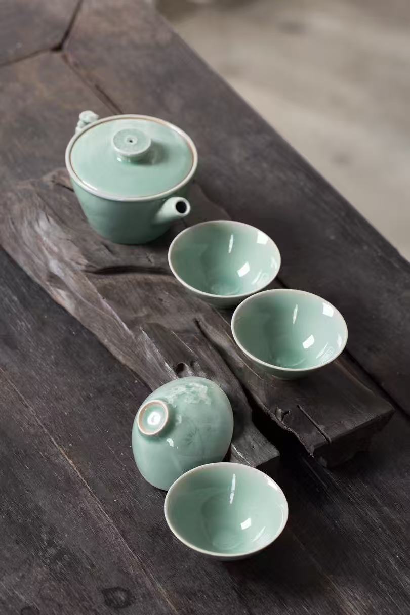 Longquan celadon tea set by ceramic artist Wang Jungang
