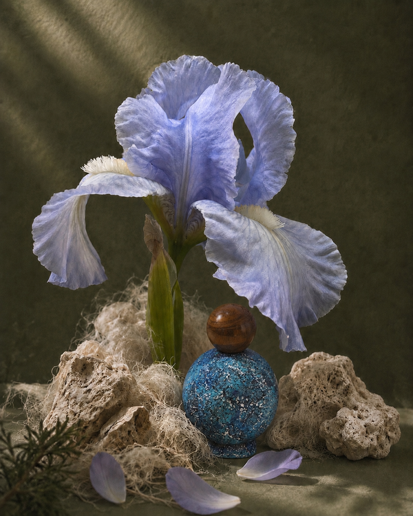 Velvet Iris — Large 85 mL Handcrafted Bottle